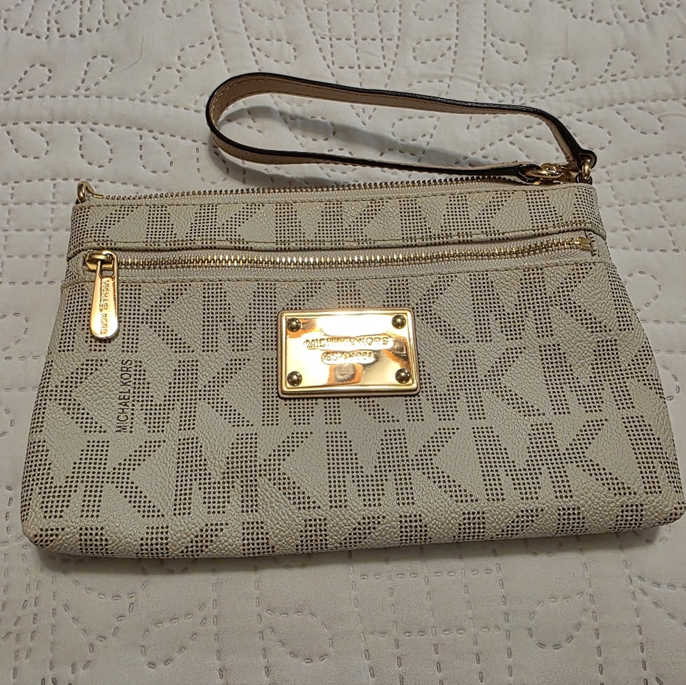 Michael Kors Beige Wristlet Clutch